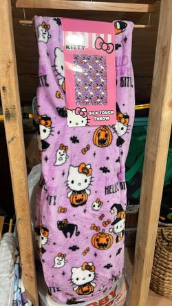 Hello Kitty Throw