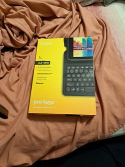 ZAGG pro keys