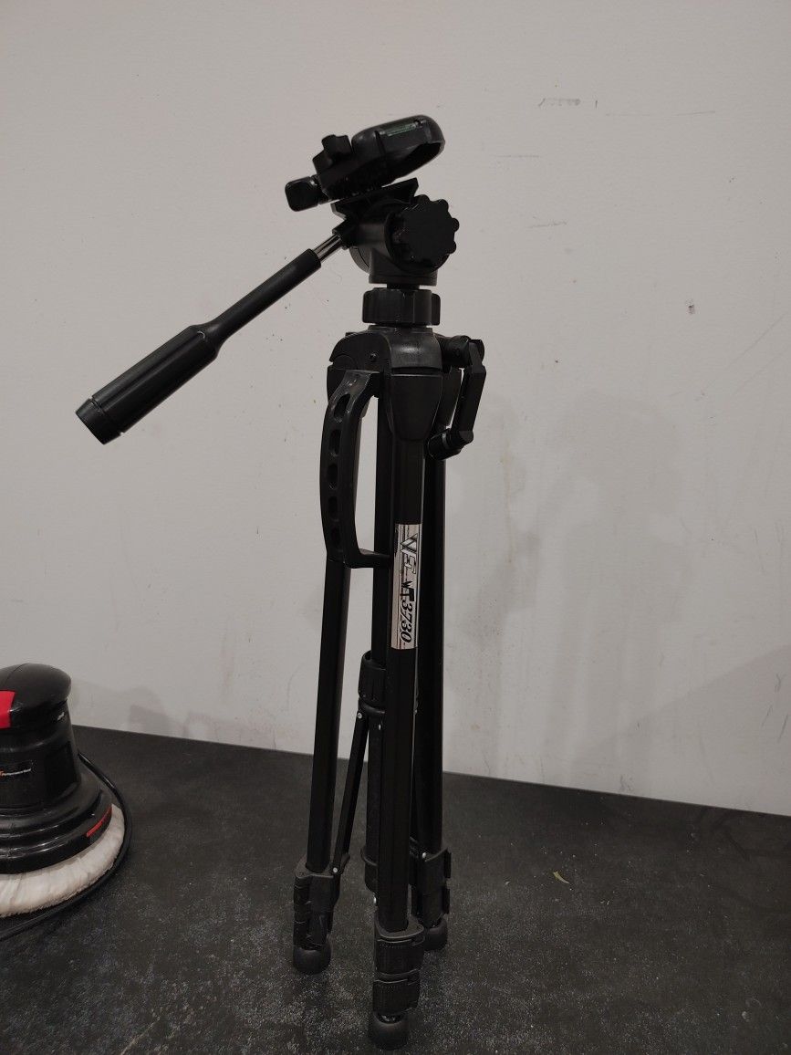 Weifeng WT‑3730 Camera Tripod (MSRP: $79)