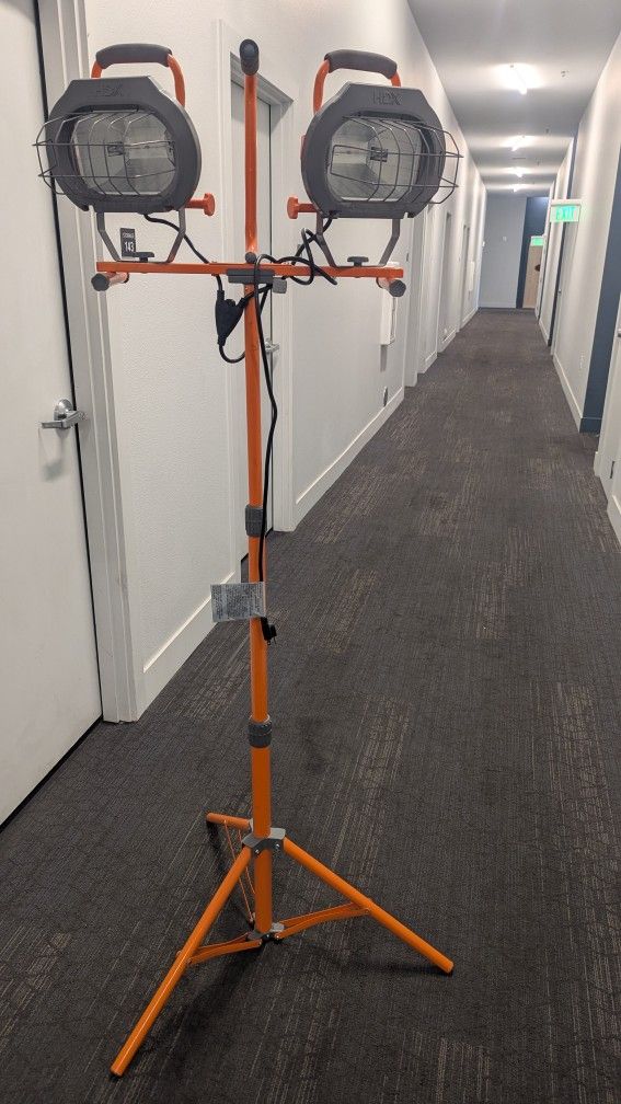 Adjustable Work Lights 