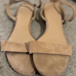 Sandals With Heel Strap 