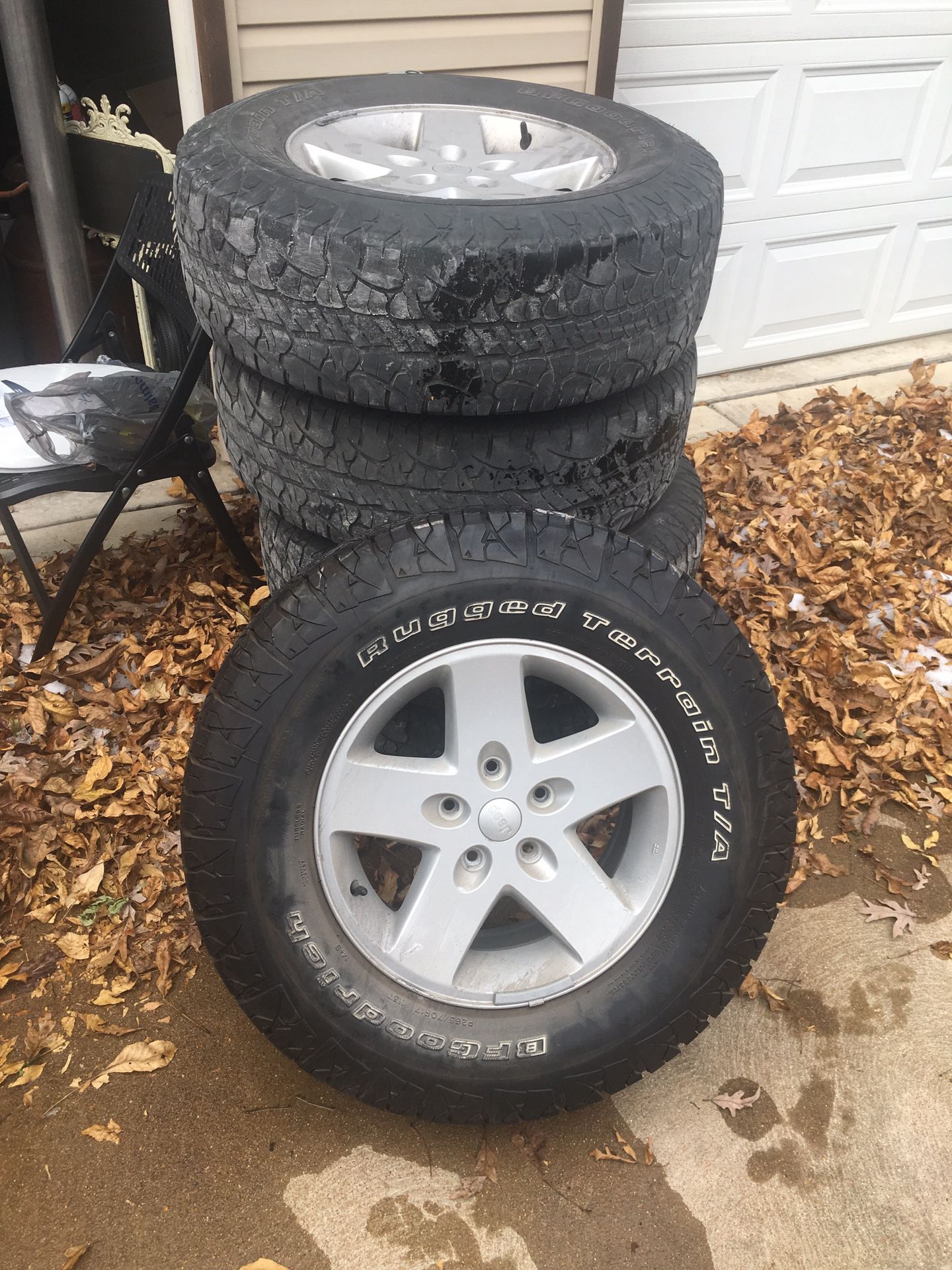 Jeep Wrangler tires wheels
