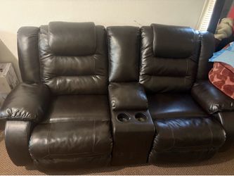 LEATHER LOVE SEAT