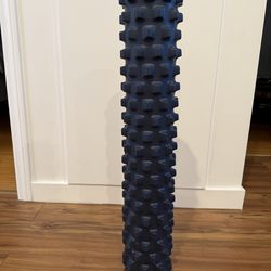 Rumble foam roller