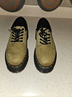Dr. Martens 8053 quad..8 men's/9 women's