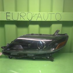2015 2016 2017 2018 2019 2020 Toyota Sienna Left Driver Side Headlight OEM