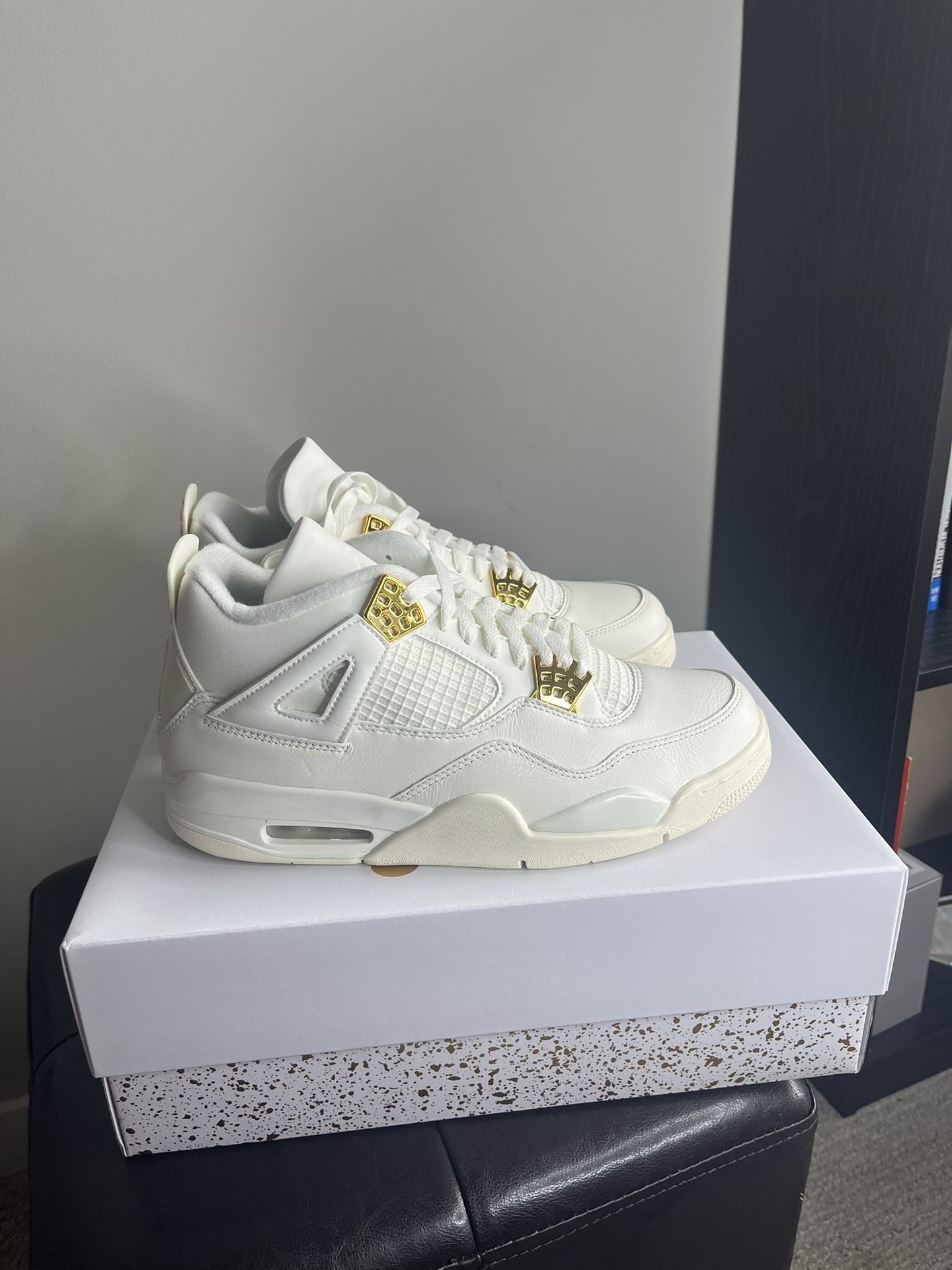air jordan 4 metallic gold