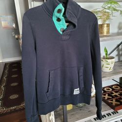 Hollister Men's Large Thick Pull Over Jacket!