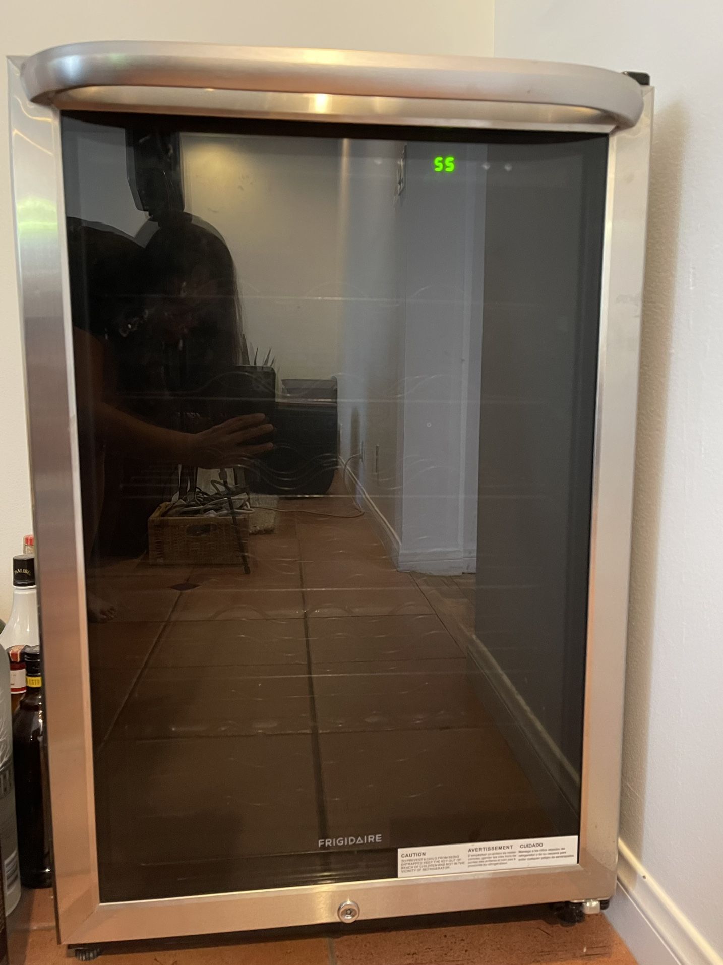 Frigidaire FFWC42F5LS 42-Bottle Freestanding Wine Cooler