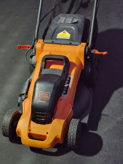 Black+Decker 13 Amp Electric Lawn Mower