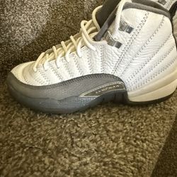 Jordan 12’s Size 3.5 Y