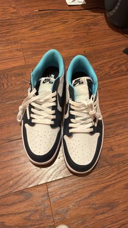 Cactus Jack Jordan 1 low’s size 11.5