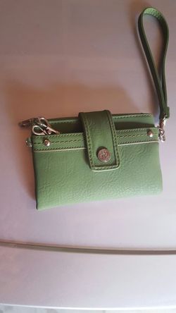 Womens Relic convertible wallet