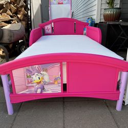 Toddler Bed Pink With New Mattress