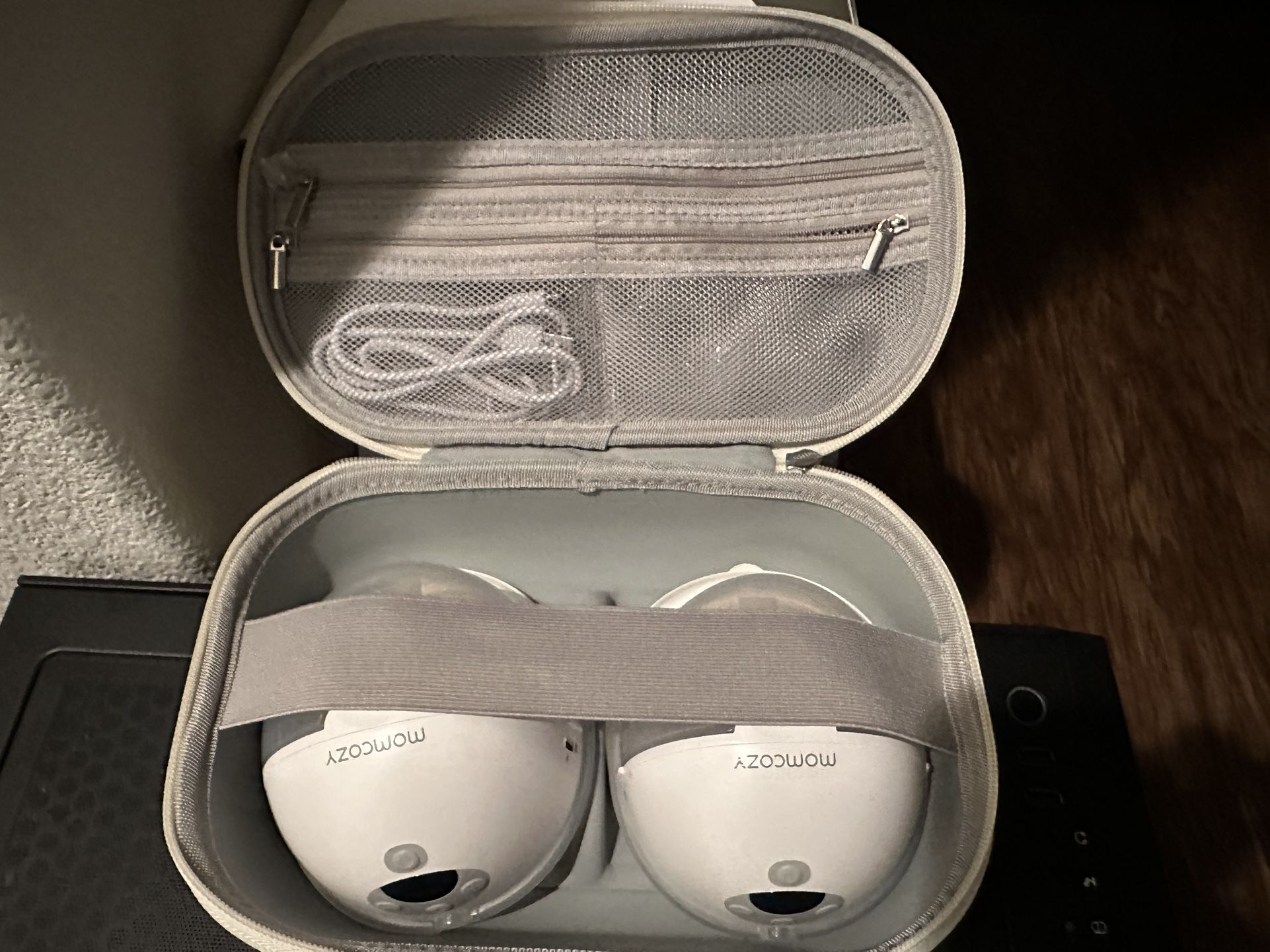 Momcozy M5 Portable breast Pump W/massager