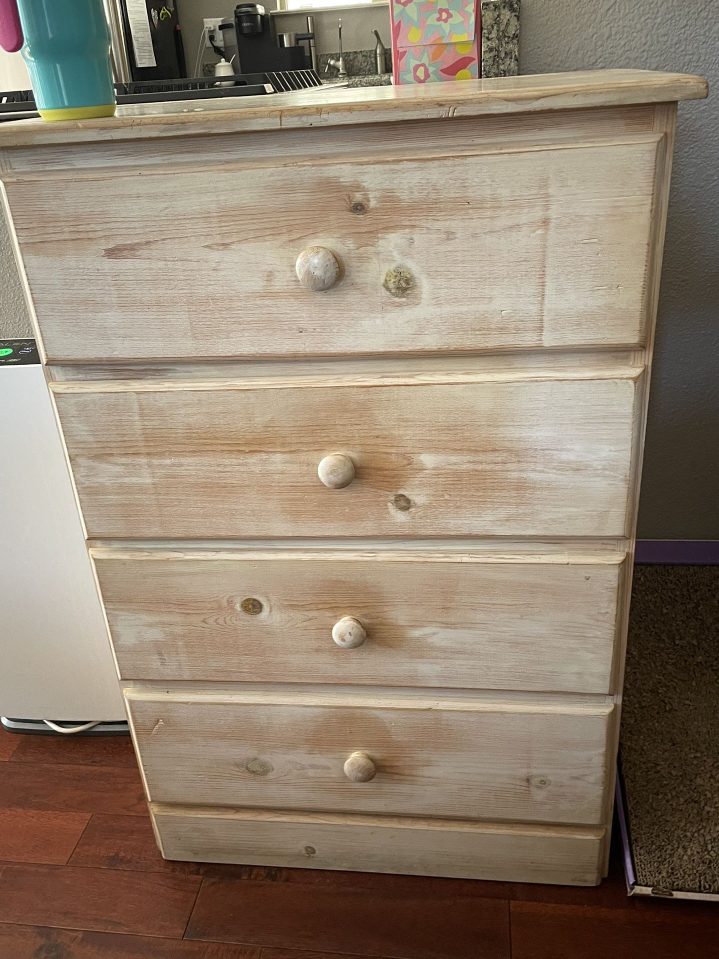 Light Solid Wood Dresser