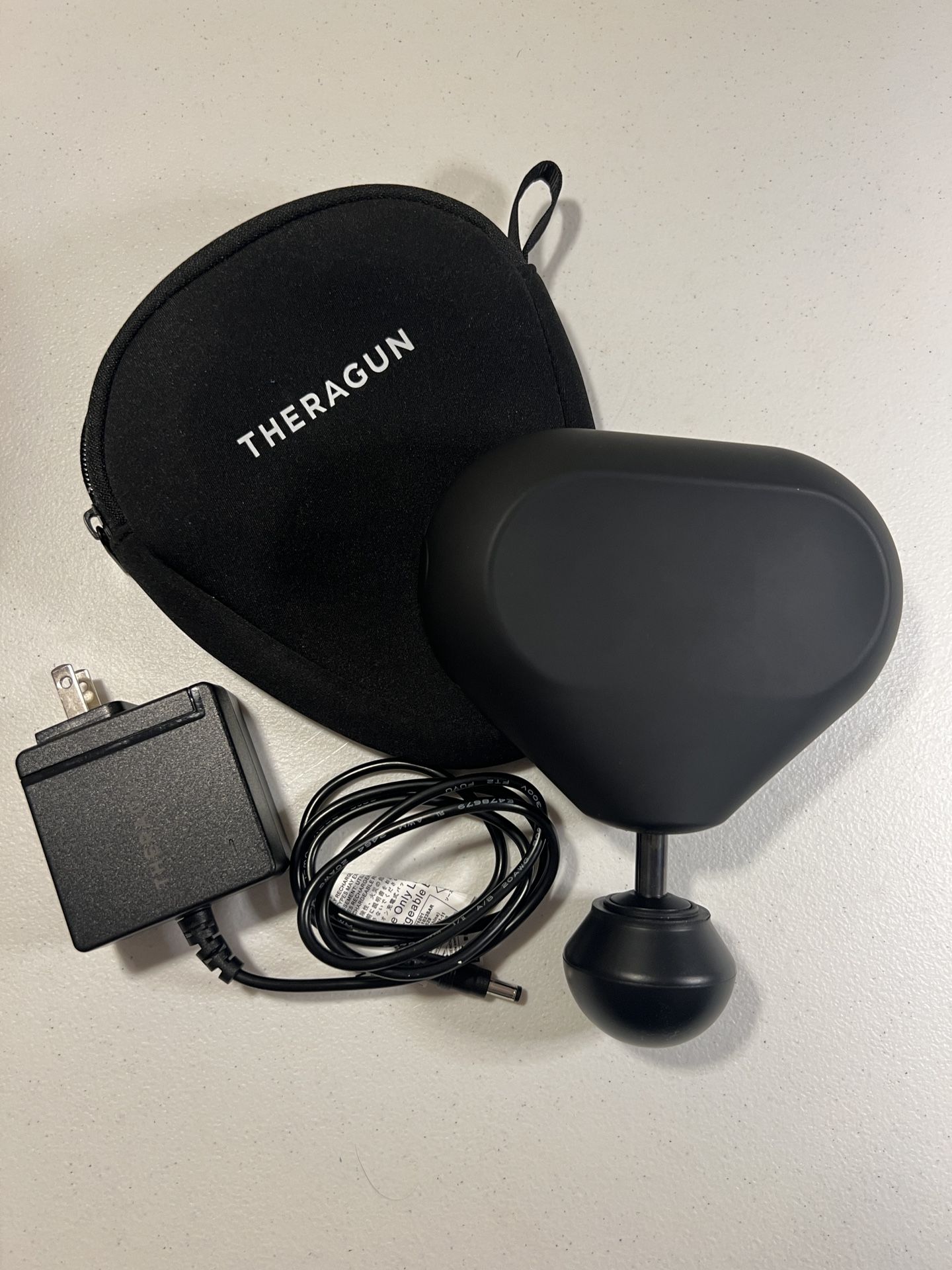 Therabody Theragun Mini β Like New! πͺ - $50