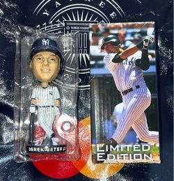 Derek Jeter Limited Edition Bobblehead Yankees Universe