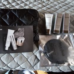 Natura Bisse Trial Kit W/ Bag & Sponge