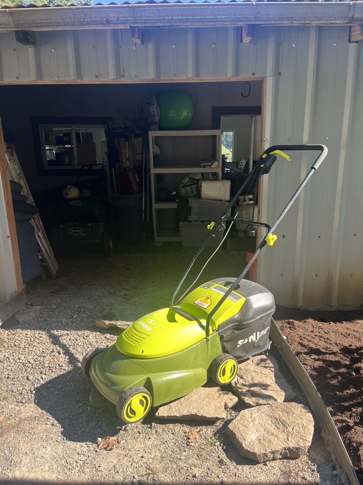 Electric Lawnmower