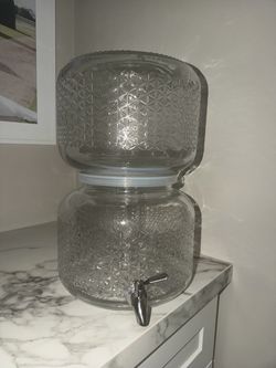 2.5 GALLON GLASS DISPENSER