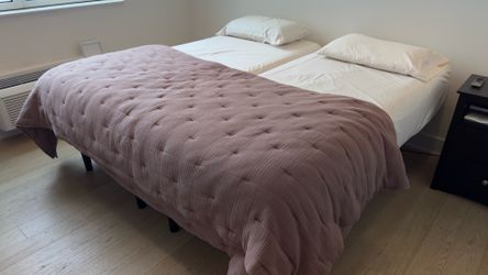 Tempur-Pedic ProAdapt Medium Hybrid Mattresses + Ergo Adjustable Bases (2 Twin XL)