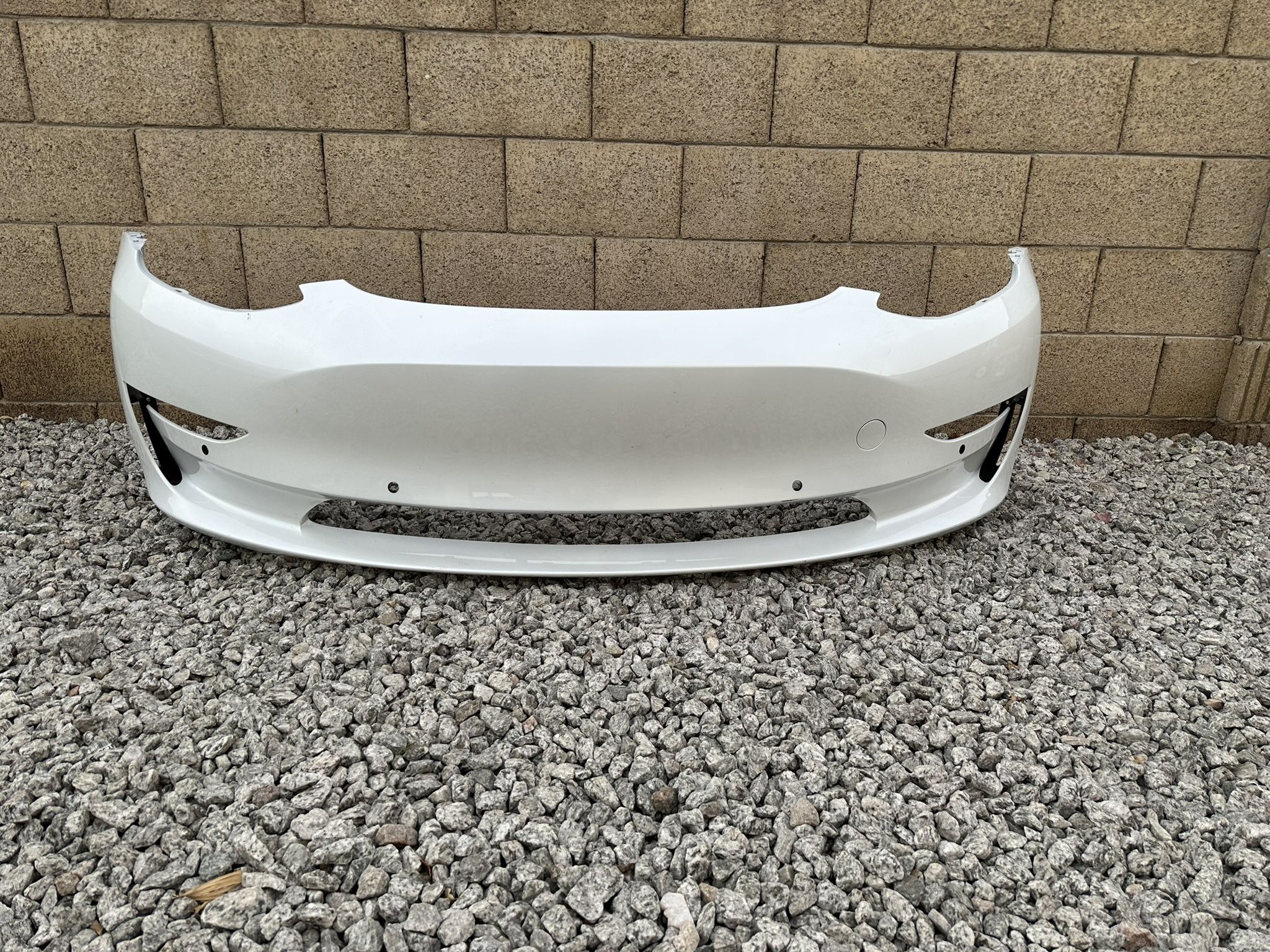Tesla Mosel 3 Model Y Bumper 2017 - 2024, Tesla Model Y Front bumper, Tesla Model 3 Front Bumper, OEM ORIGINAL PART