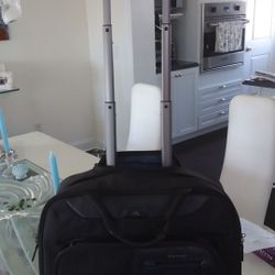 Brenthaven Elliot Notebook carrying Wheeled Case