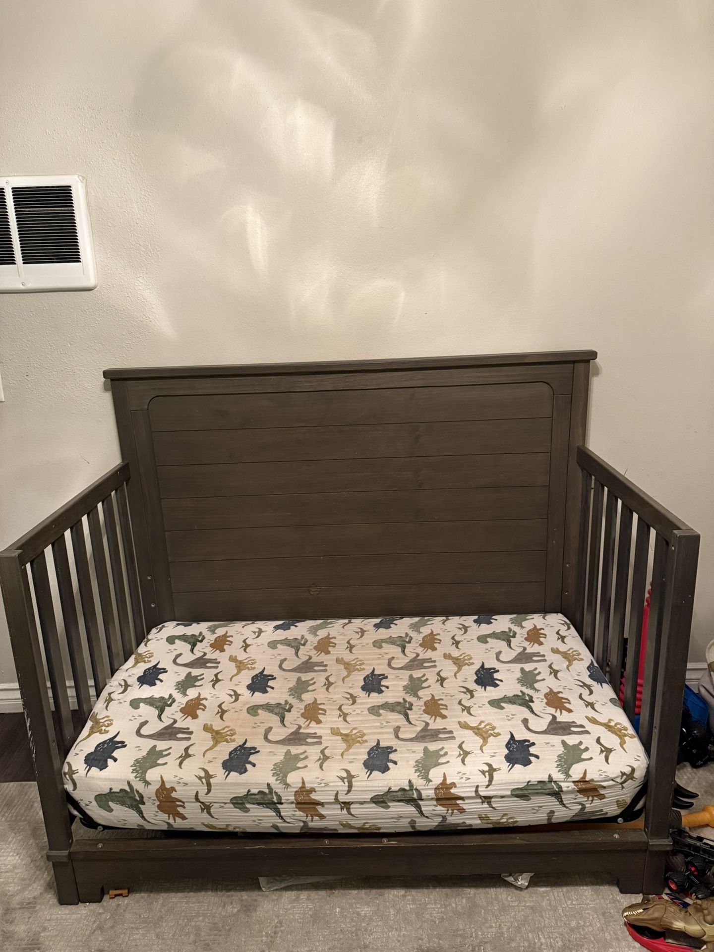 Crib/toddler Bed