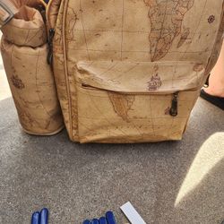 New Picnic Backpack w/Supplies