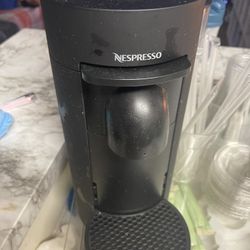 Nespresso Machine Vertuo Plus 