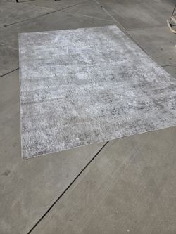 Indoor Rug 9' X 11'