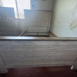  Full Bed frame w/ Box Spring