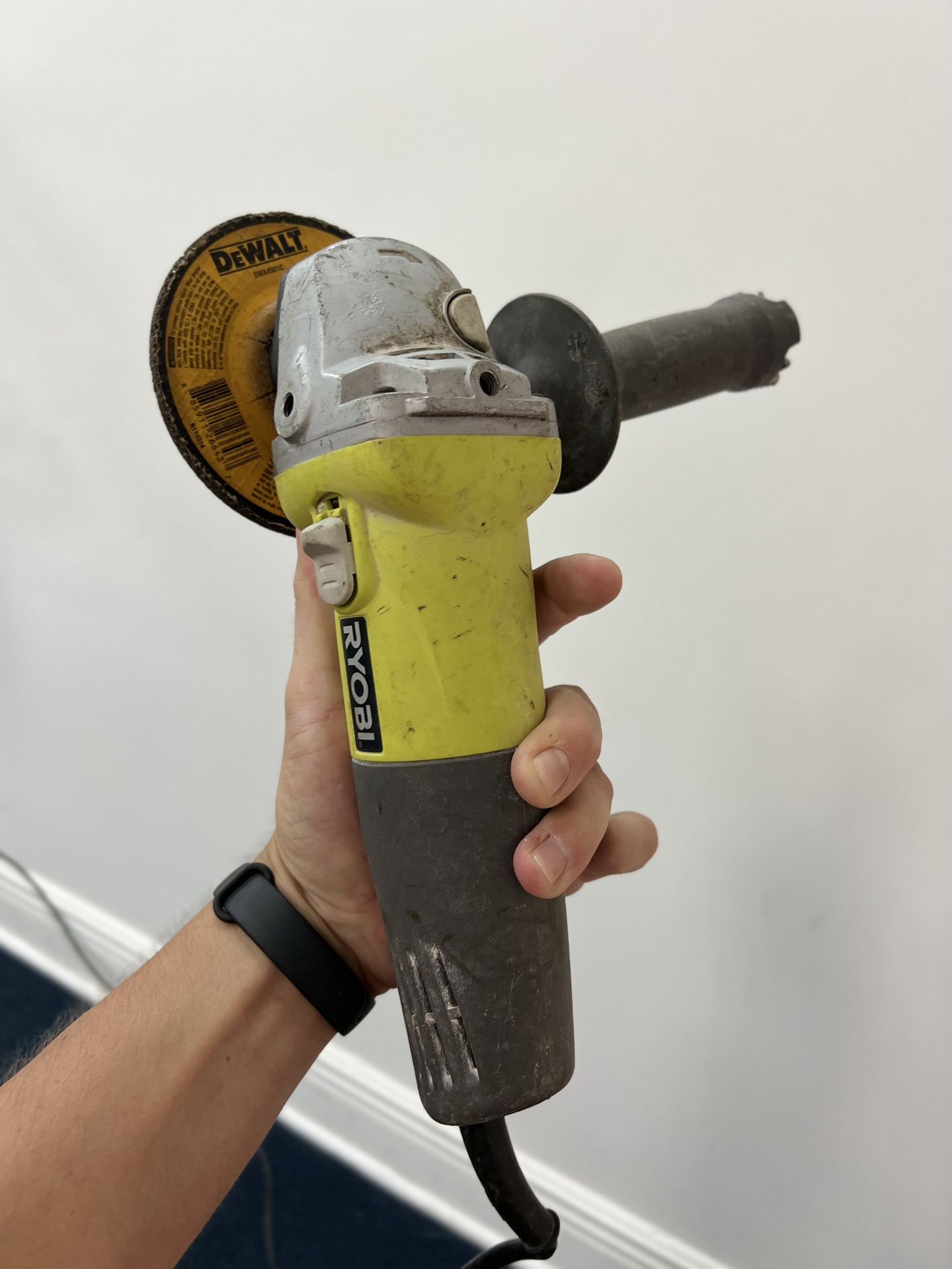 RYOBI AG4031G 4-1/2" 5.5-Amp Angle Grinder