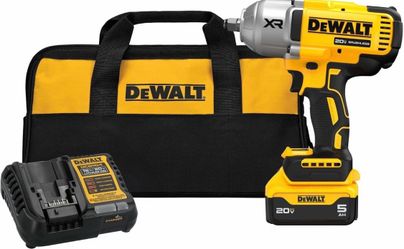 DEWALT 20V XR Brushless Impact Wrench Kit