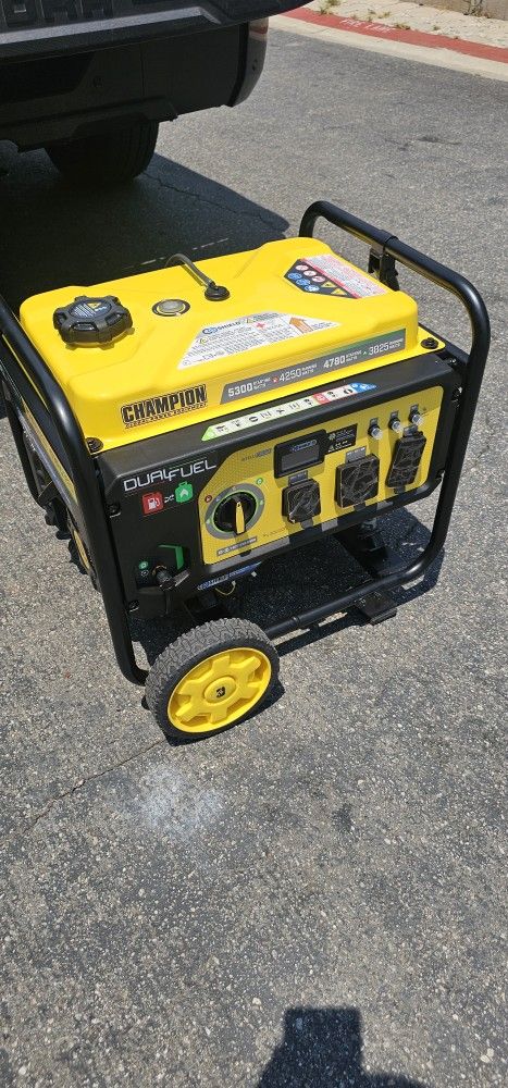 CHAMPION GENERATOR 5300WATTS GAS NATURAL BRAND NEW
