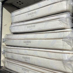 Luxury Saatva & Tempur-Pedic Mattresses – 50-80% Off!     •    Brand New, Minor Blemishes (Nothing That Affects Comfort)     •    King, Queen, Full, T