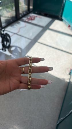 Bracelet