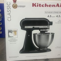 New Unopened KitchenAid 4.5 Quart Classic Model