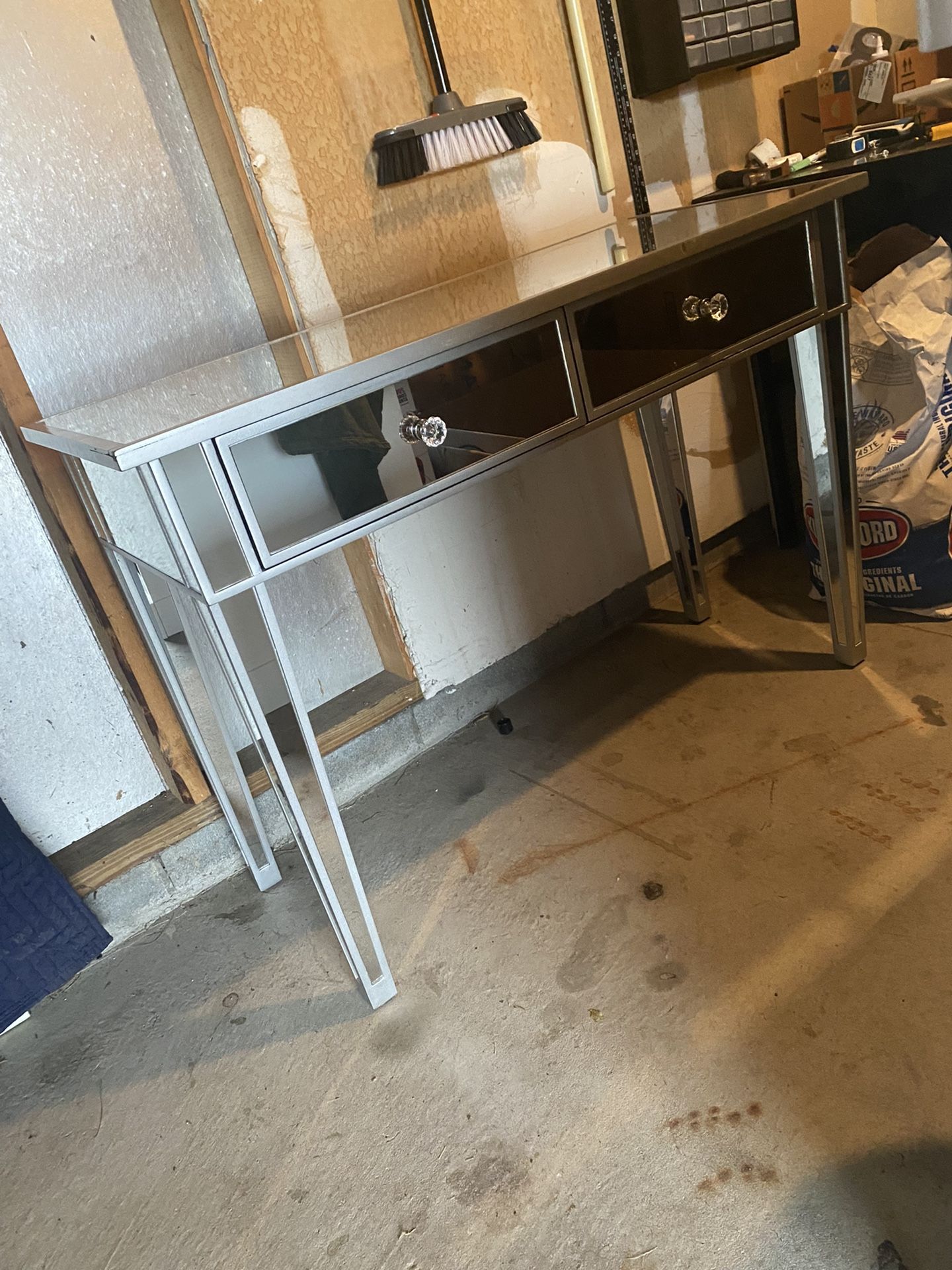 Vanity/mirrored table for sale! 