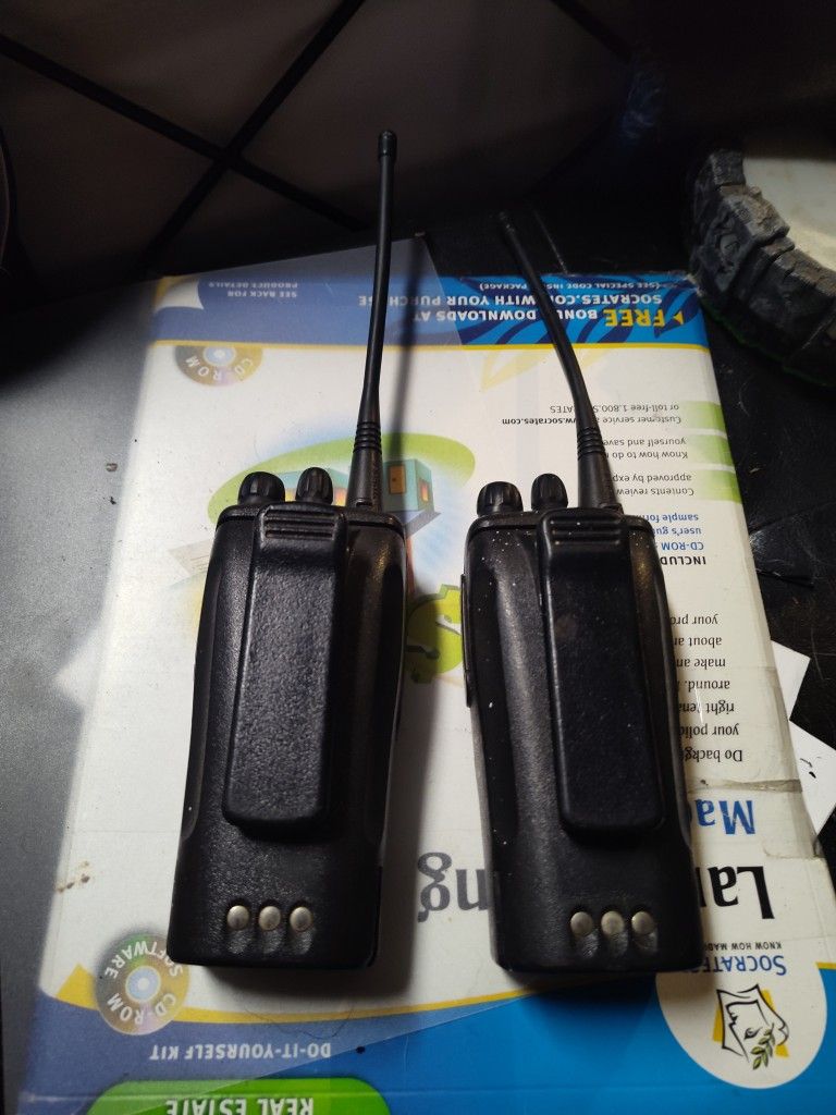 Handheld Ham Radios Walkie Talkies