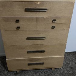 Free Dresser