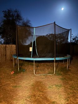 Trampoline / jumper