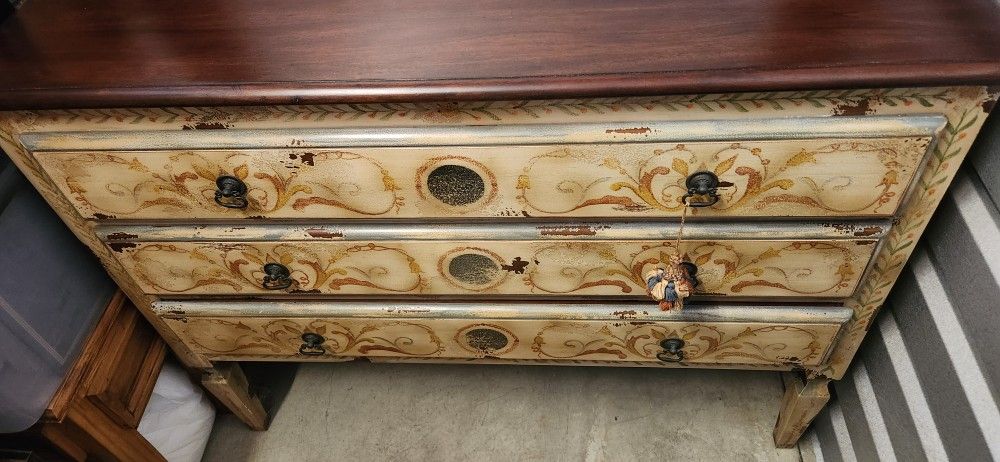 Vintage Venetian Style Painted Commode* Updated Pictures