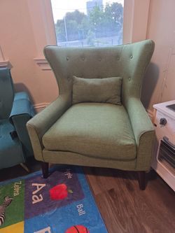 2 chairs in good condition