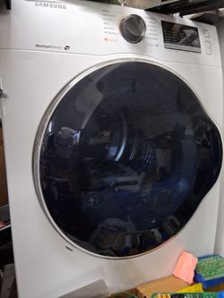 Samsung electric  dryer 24" width
