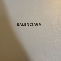 BALENCIAGA
