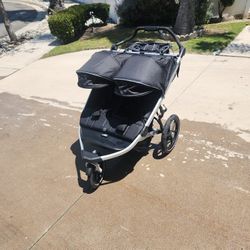 Thule Urban Glide Jogging Stroller ( Double 