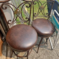 Brown Swivel Chairs 