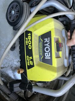 RYOBI. Pressure washer. Detailing